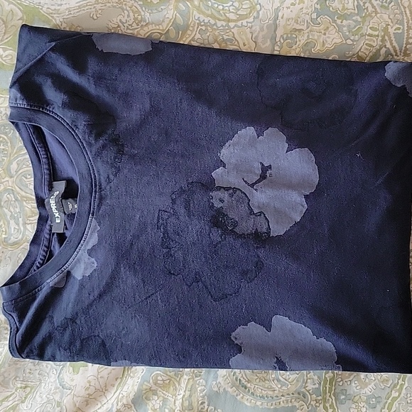 EXPRESS GRAPHIC TEE - Picture 1 of 8